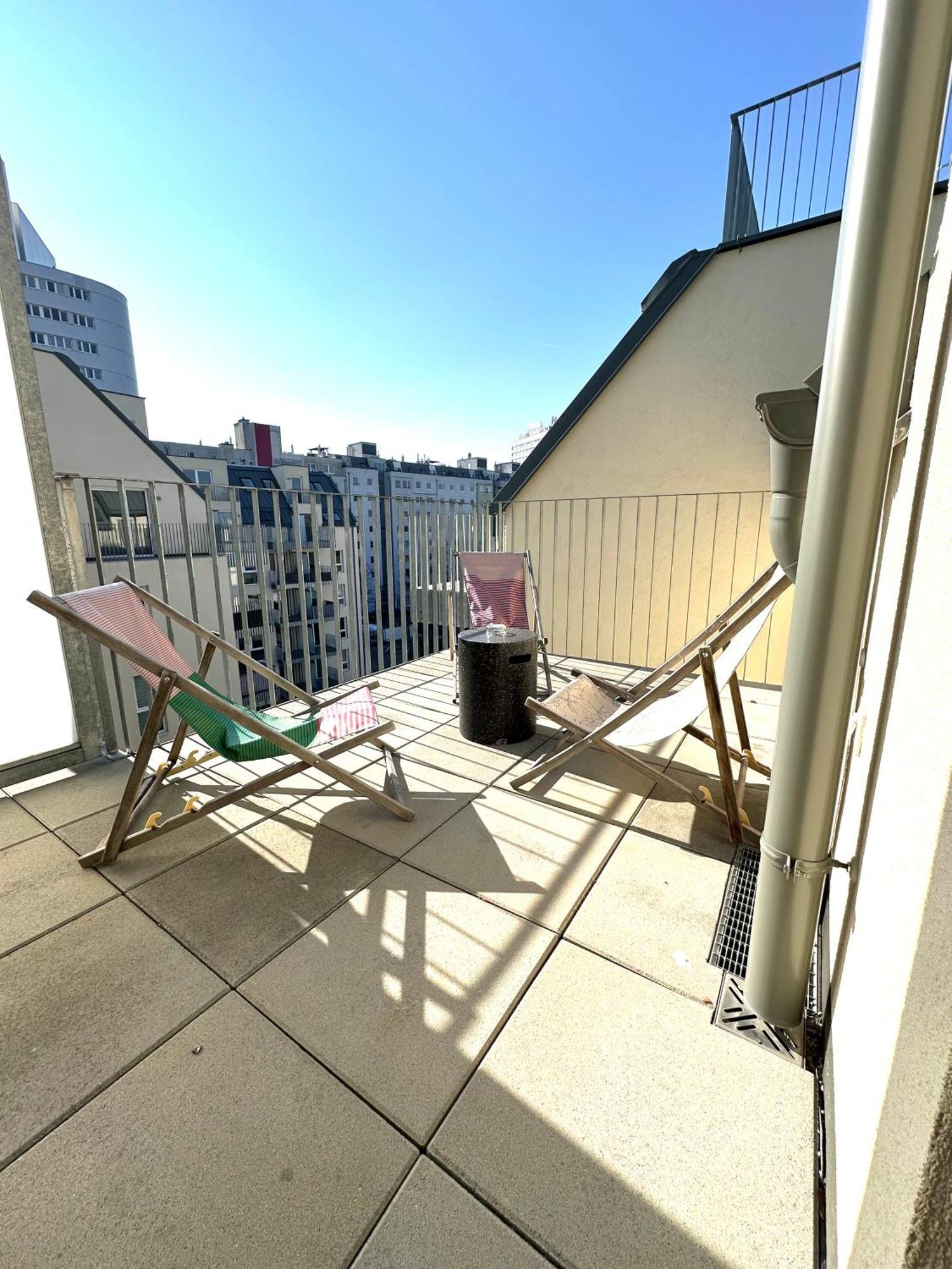 Coho Aparthotel